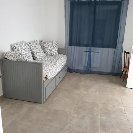 With Garden شقة آجد