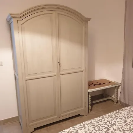 With Garden شقة آجد